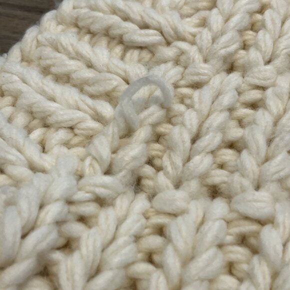 English Factory Chunky Cap Sleeve Sweater SZ Medium Ivory Cream Knit - Picture 4 of 10